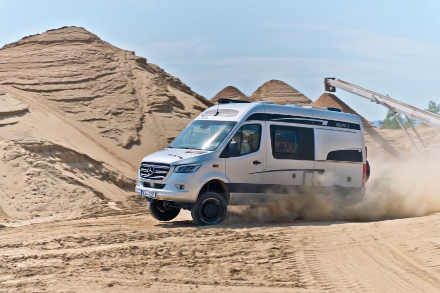 La Strada Regent S 4x4 2019 года  (фото 22 из 22)